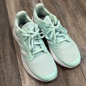 Adidas cloud foam running shoes- mint green size 10